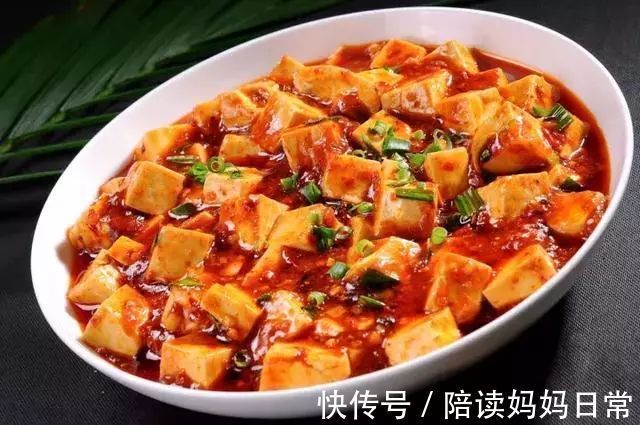 1个番茄,1块豆腐简单一做,出锅比肉还香,陕西农村餐餐必备菜品