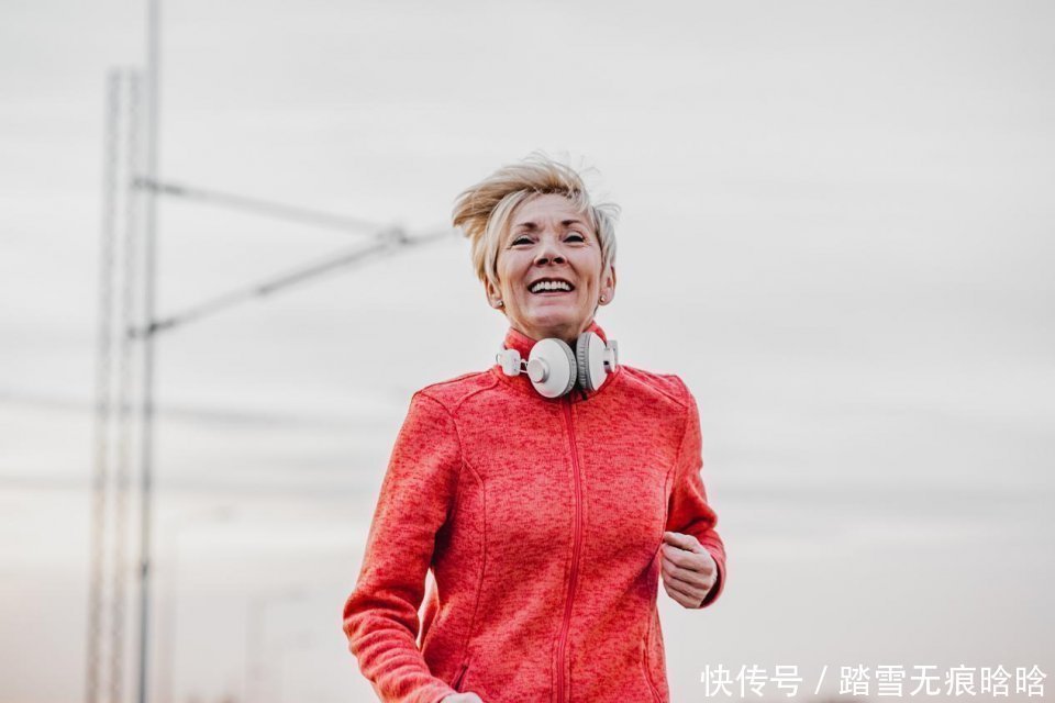 猫头鹰|国外最火老年痴呆测试:树干里有一只猫头鹰,你能在10秒内找到吗