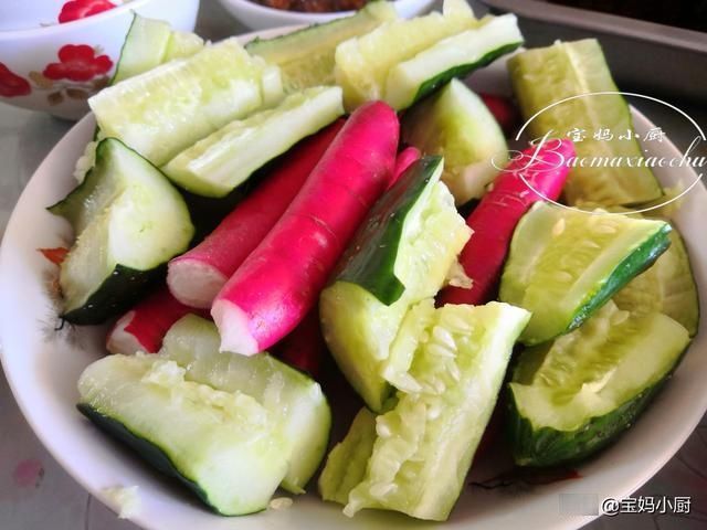 肘子|去闺蜜家做客,一进屋我乐了,有颜值硬菜多,一道比一道香