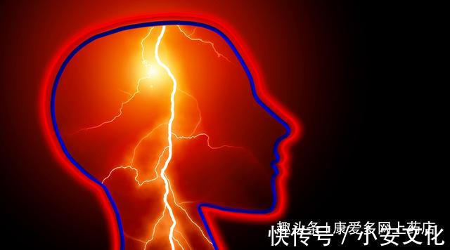 生病|突然头晕眼前发黑,但很快恢复正常,是怎么回事生病了吗