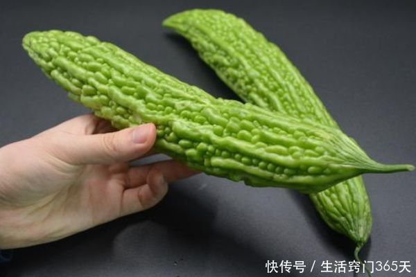 吃了30年苦瓜,才发现只需要切掉“苦源”,苦瓜一点都不苦!