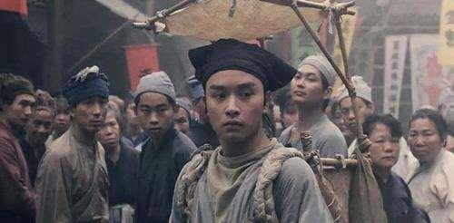 故事:老僧建议老农舍身救人,结果自己被雷击了,还不知错在哪