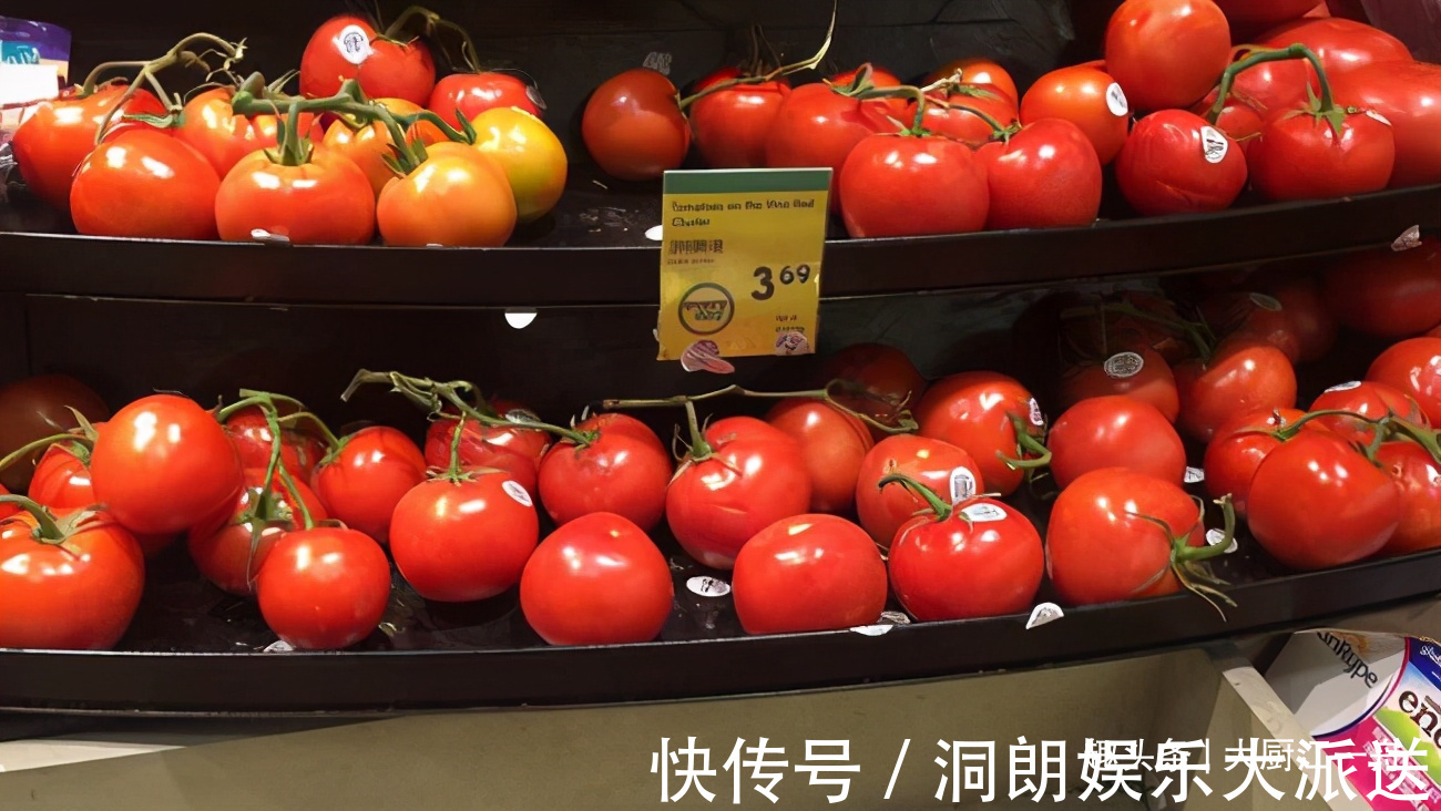 买西红柿时,选5片叶还是6片叶老菜农别再买错了,难吃还费钱