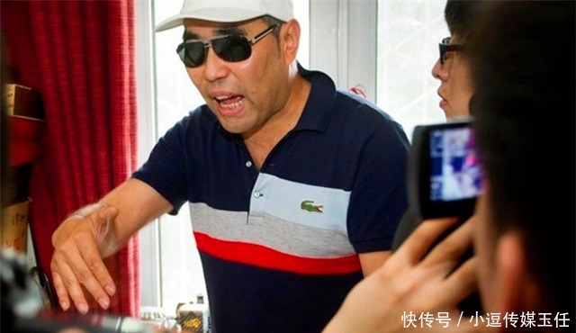 冰心的孙子为何在她的墓碑上,写“枉为人表,教子无方”8个大字