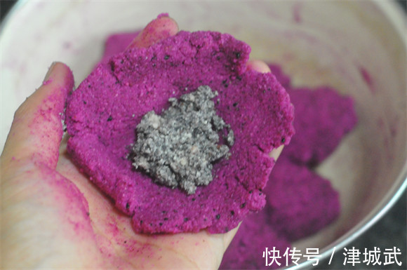 早餐|冬天的绝佳早餐,钙是牛奶的6倍,学生娃多吃,补脑特别好!