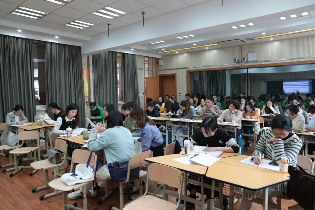 弘文|弘文学校：以问题解决为特征的教学实践