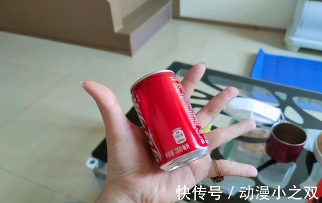 b站|日本动漫太扯淡,徒手把碳捏成钻石,网友们纷纷玩起了梗