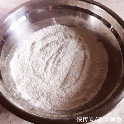 干扰素|#夏日开胃餐#煎西葫芦鸡蛋卷子