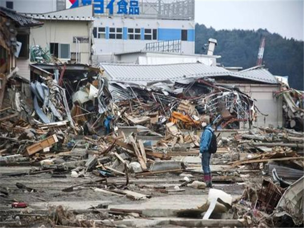 日本海岸出现不详先兆 东京大地震前也出现过 民众恐慌不已 快资讯