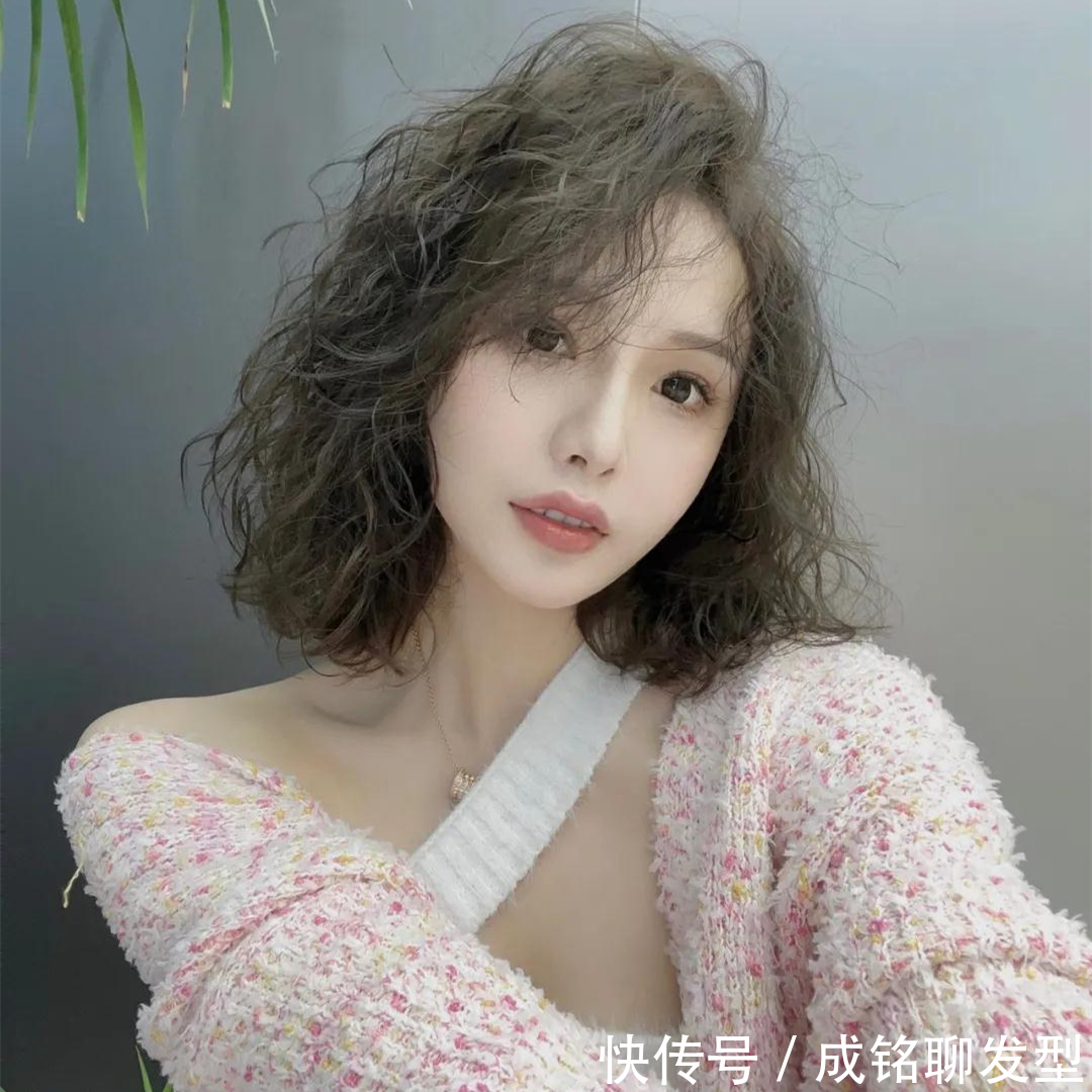 波纹 短发怎么烫好看?这四种超人气网红烫发,只要能中三种你就是女神