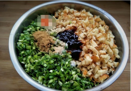 韭菜饺子,怪不得不鲜香,全靠它来提味,胜过肉馅,不知道可惜了