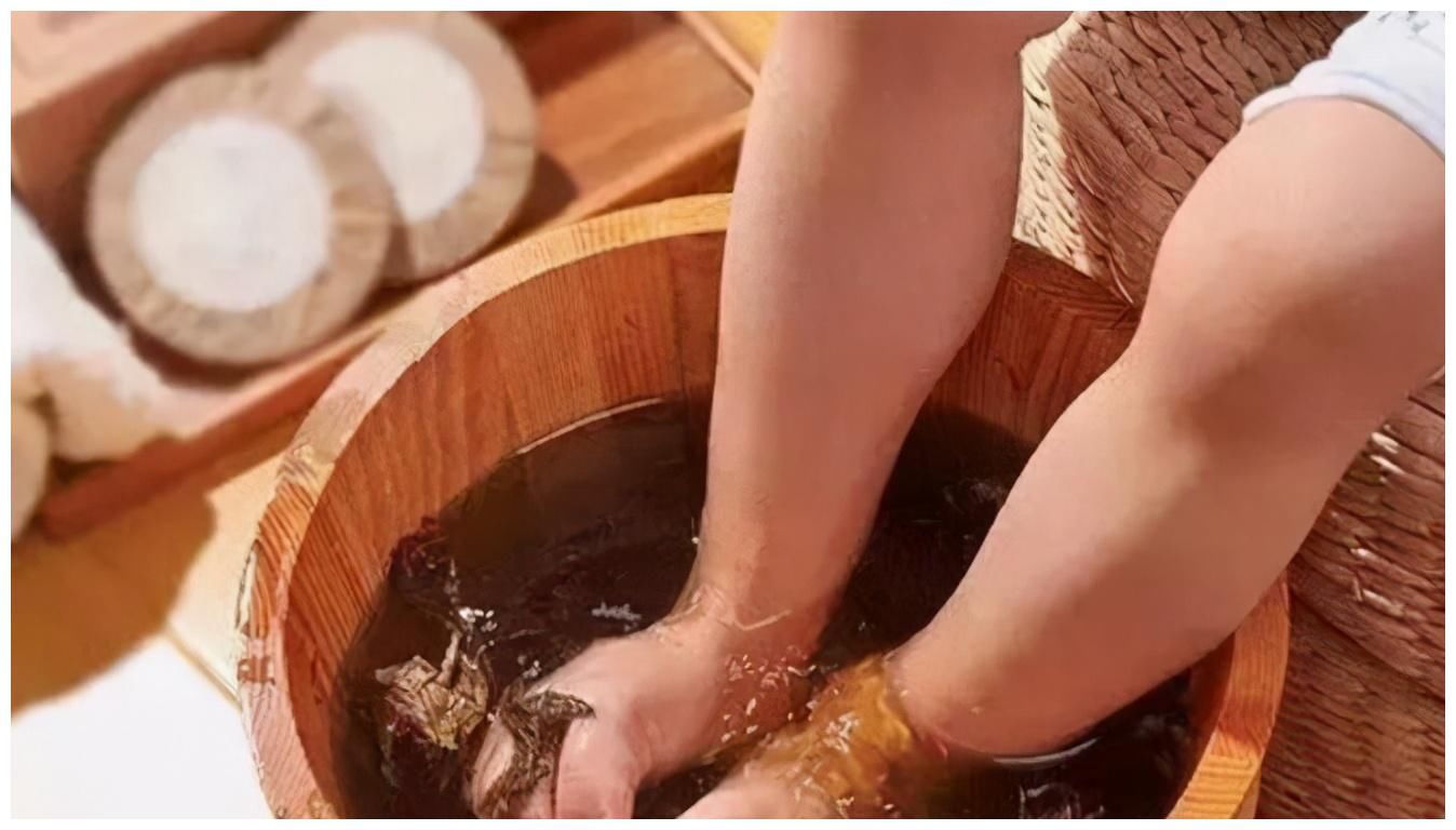 泡脚|艾叶泡脚有哪些好处？这4种好处还有很多人不知道！