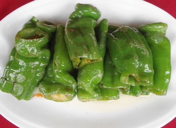 脸蛋|女性不想老太快,要多吃此菜,延缓皱纹生长,脸蛋光滑了,还减肥