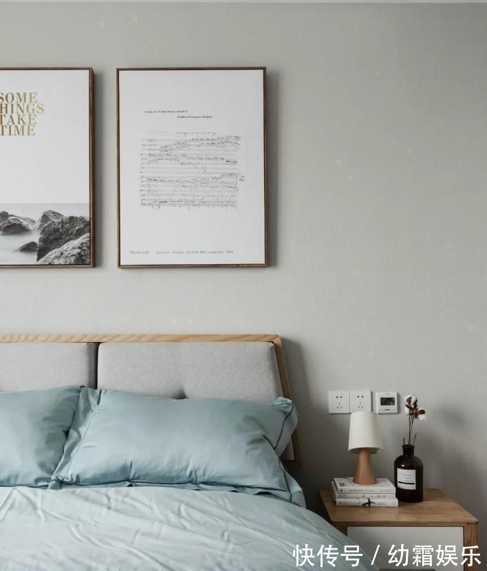 原木色|夫妻的现代简约三居，黑白灰+原木色高雅轻奢，小书房最酷，晒晒