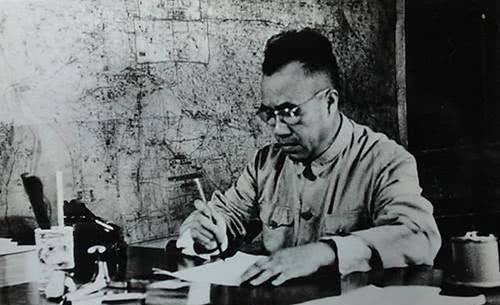 纸条|一个老太太来见陈老总,递上纸条写了七个字,为什么能让两个元帅来迎接