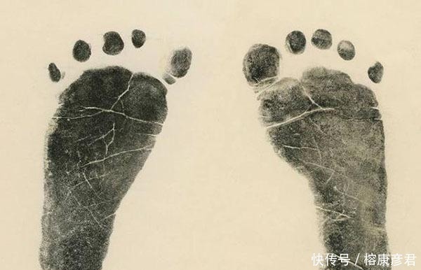 新生儿|新生儿出生为什么要被留脚印?医生不告诉,可父母要知道