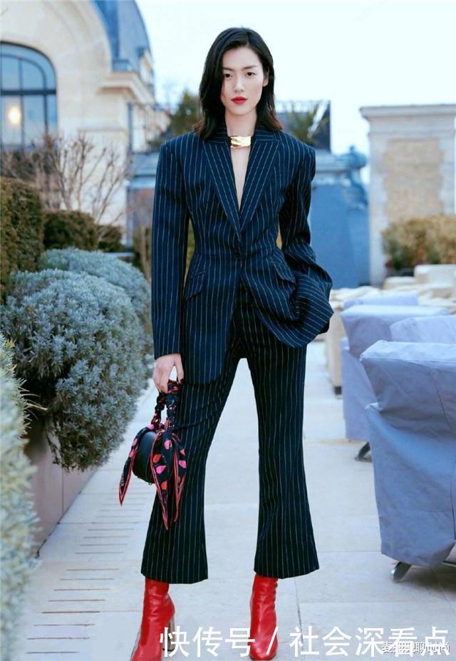 搭配也可以|有肚子的女人别再“塞衣角”了!学刘雯这样来“叠”,时髦真显瘦