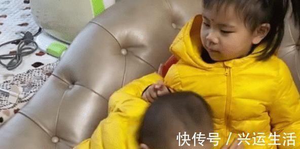 姐弟|“小怂怂弟弟”在姐姐面前服软,打归打,闹归闹,姐弟情永不变!