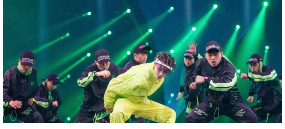 w以嘉賓重回《街舞3》，劉雨昕高質量wave，網友：這也太絲滑了吧