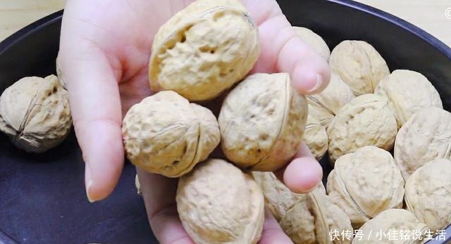 把核桃放锅里蒸一蒸，没想到这么厉害，涨知识了！