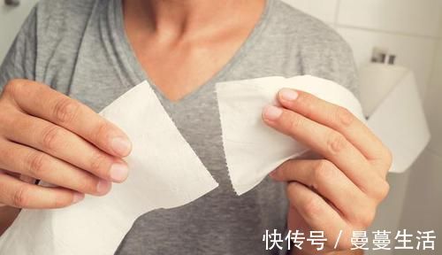 大肠|大肠不通,老便秘,身体也跟着遭殃,2个动作1杯水,让排便畅通