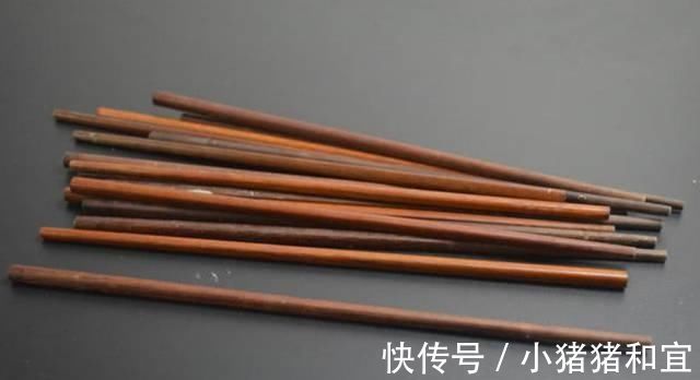 筷子久了易发霉水里放一点“它”泡一下,半年不用换筷子