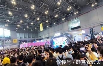 大长腿|虚拟偶像洛天依交棒国V之光A-SOUL,A-SOUL成为新晋顶流
