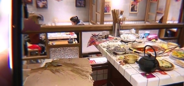 店長|天花板掉落燙傷顧客,要求賠30萬,店長卻只賠4萬,陳赫3句話致歉