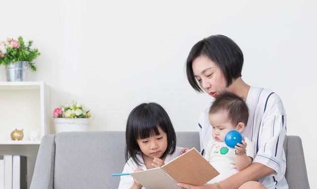 孩子|孩子做错事,大人很有耐心地讲道理,但为啥娃就是听不进去?