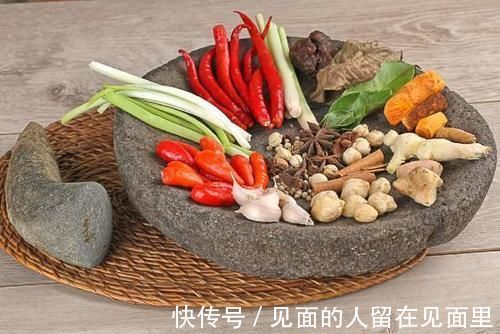 羊水|越到孕晚期羊水越浑浊，不想胎儿缺氧早产，记得“三做三不做”