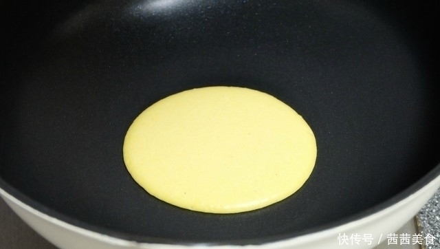 蓝莓酱|牛奶加玉米面,不用泡打粉,轻松做出香软早餐饼,一顿吃掉好几个