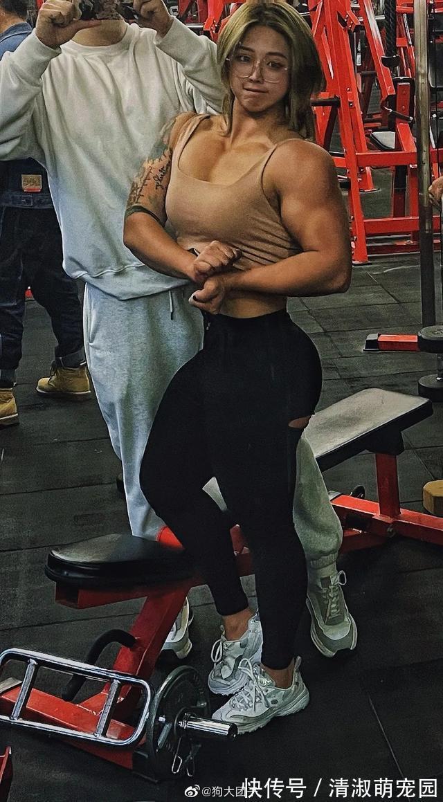 犯规|安徽“筋肉女仆”身材太犯规，网友：堪称“女版鹿晨辉”