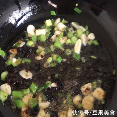 吃过这顿烧大肠，才算吃过美味