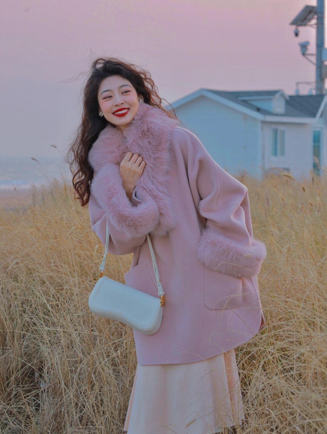 减龄感 普通人怎么把“大衣”穿出高级感?看看这些博主的搭配,优雅精致