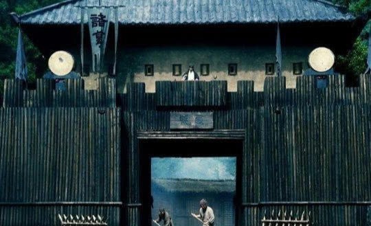 司马懿|司马懿明明识破了空城计，为何还选择撤军？笔者：他不撤就输了