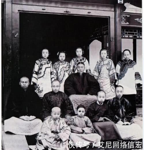男人|晚清名臣李鸿章罕见老照片:儿媳妇真漂亮,女儿嫁给了一个老男人