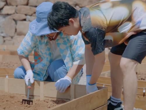 人心|素人求幫忙，郭麒麟拒絕并背后議論，贏了理論，但輸了人心！