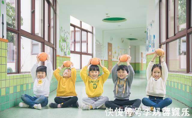 辅食|养育孩子成绩并不是最重要的,这3个方面也很重要,家长别大意了