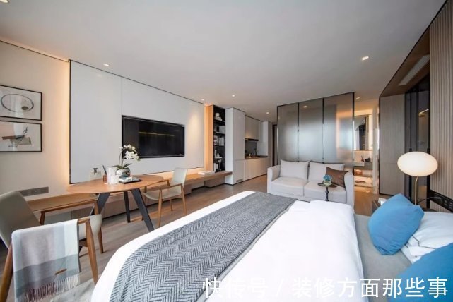 一字型|朋友来了都没地方坐?小户型沙发这样选,很实用!