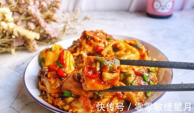 搭配|简单的小炒菜鸡蛋滑豆腐，香嫩可口，入口即化，搭配米饭超好吃！