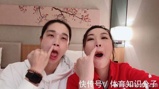 里约奥运|女排三奥运冠军同框!惠若琪林莉聊到凌晨,回忆往事搞怪合影