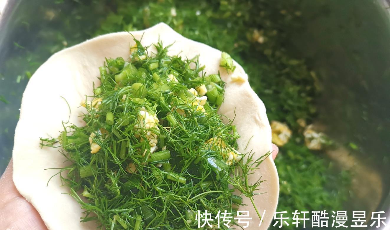茴香油|三伏天，做馅还得这个菜，健脾开胃又好吃，出锅连吃3个，真过瘾