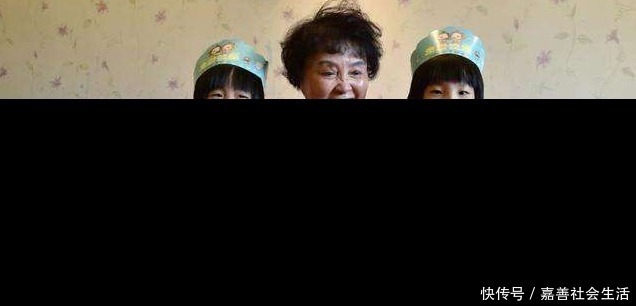 双胞胎|10年前,60岁老人不顾危险坚持生下双胞胎,现在过得怎样