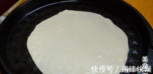 油酥|烙饼想要柔软多层？大多以为要抹很多油，用开水烫面，其实都不对