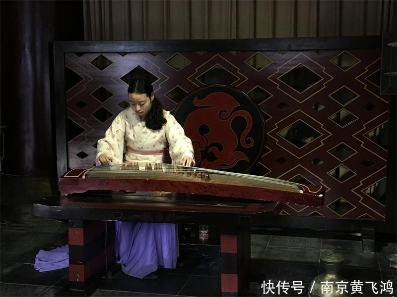 建筑风格|这是我见过最美的讲解员服饰，还有更美的吗？