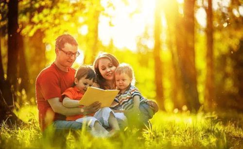 胆小|这3种性格的父亲,培养出的孩子自卑又懦弱,长大后很难有出息