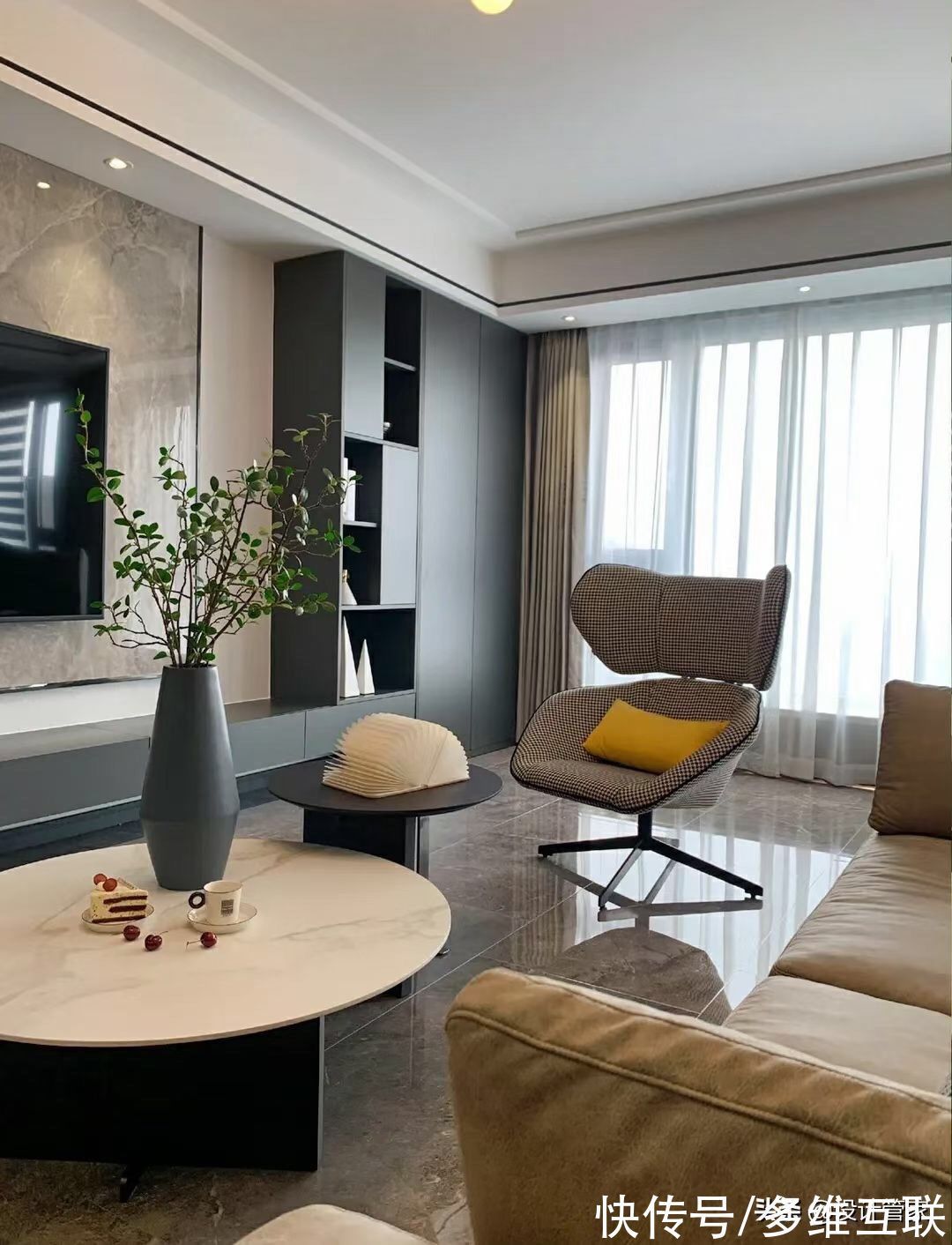 背景墙|110㎡现代简约完工实景,开放式的格局,这才是年轻人喜欢的风格