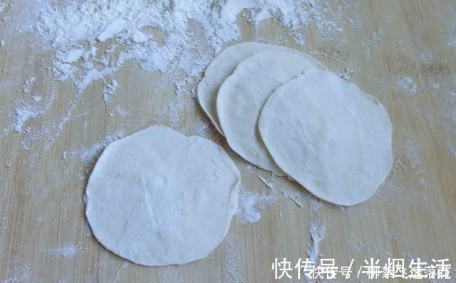白菜做馅别直接拌,面点师告诉你详细做法,饱满不出水,鲜香好吃