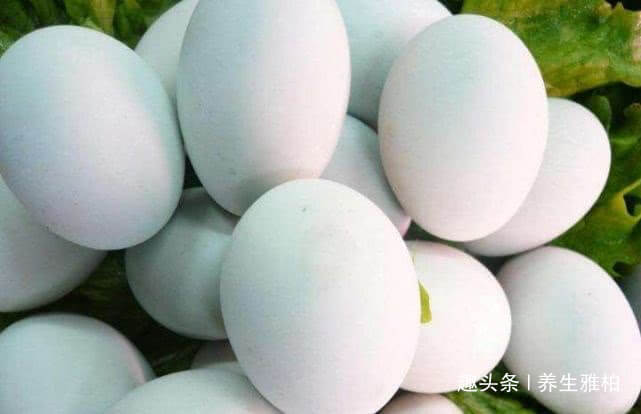 黄酮类化合物|人到中年想长寿，不妨多吃以下4种食物，滋补身体，美容养颜