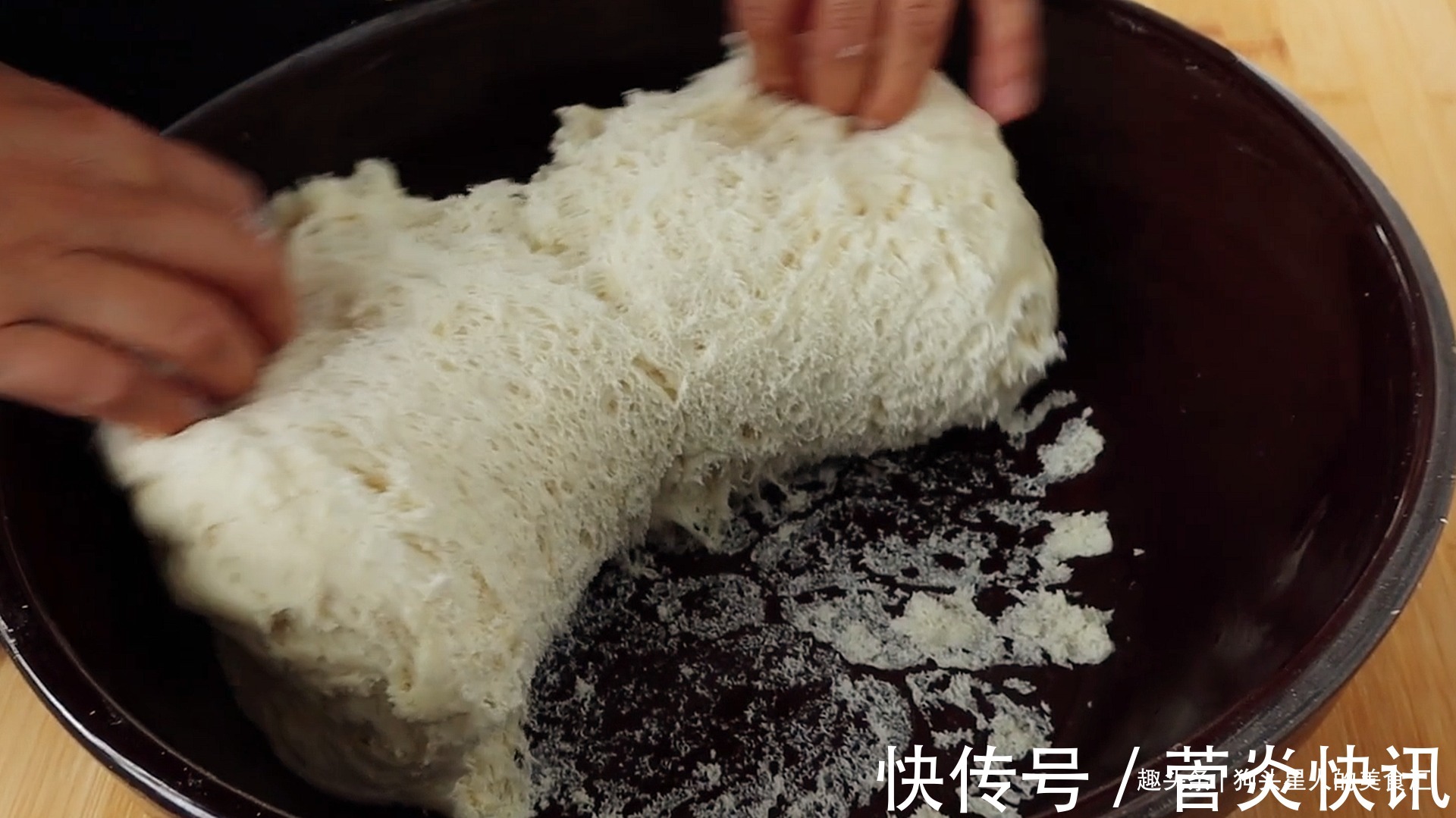 红糖馒头|红糖大枣馒头的正确做法，不用红糖水，个个都开花，香甜又暄软